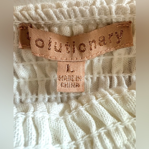 🍒 Evolutionary Cherry & Bow Smocked Crop Top Red and White Size L NWT - Picture 4 of 10